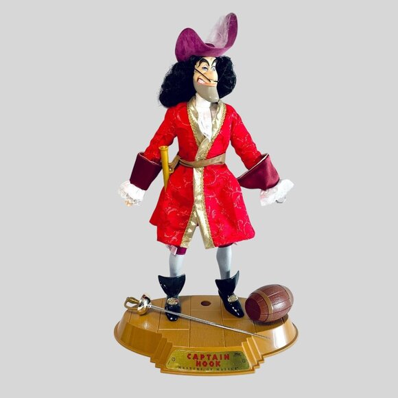 Disney Captain Hook Master of Malice Limited Edition 1999 Figure - Picture 2 of 9